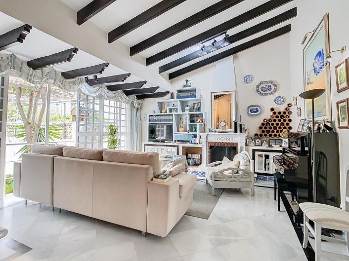 Шале на продаж в Alhaurín el Grande