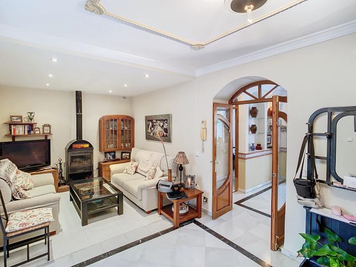 Шале на продаж в Alhaurín el Grande