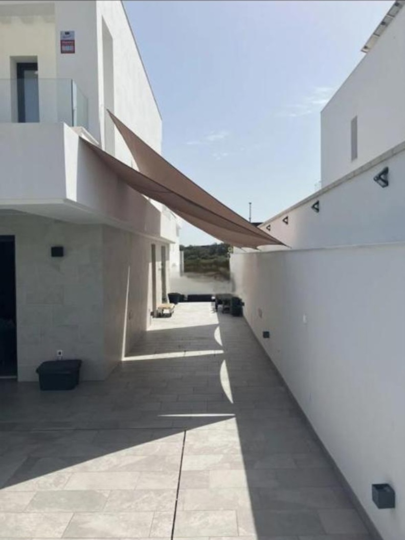 Шале на продаж в Alhaurín de la Torre