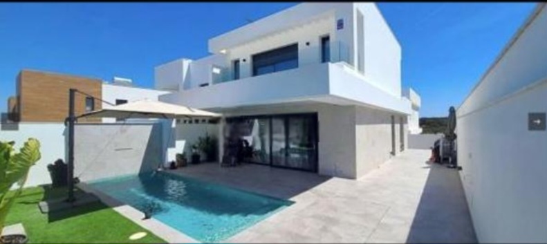 Шале на продаж в Alhaurín de la Torre