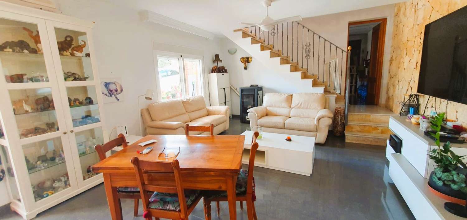 Villa for sale in Alhaurín de la Torre