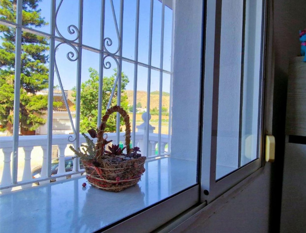 Vivienda unifamiliar reformada con gran terraza y posibilidad de solárium