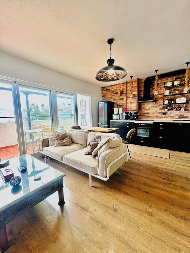 Apartamento con vistas al mar en Montemar, Torremolinos