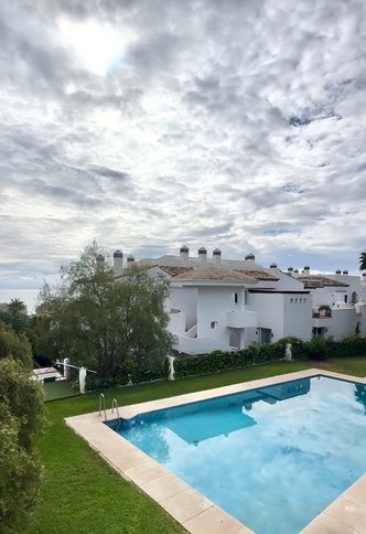 Apartamento con vistas al mar en Montemar, Torremolinos