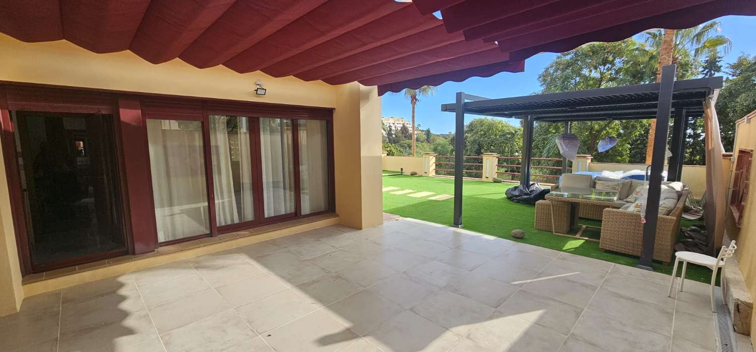Vivienda en el fabuloso complejo de Parque Botanico, Benahavis