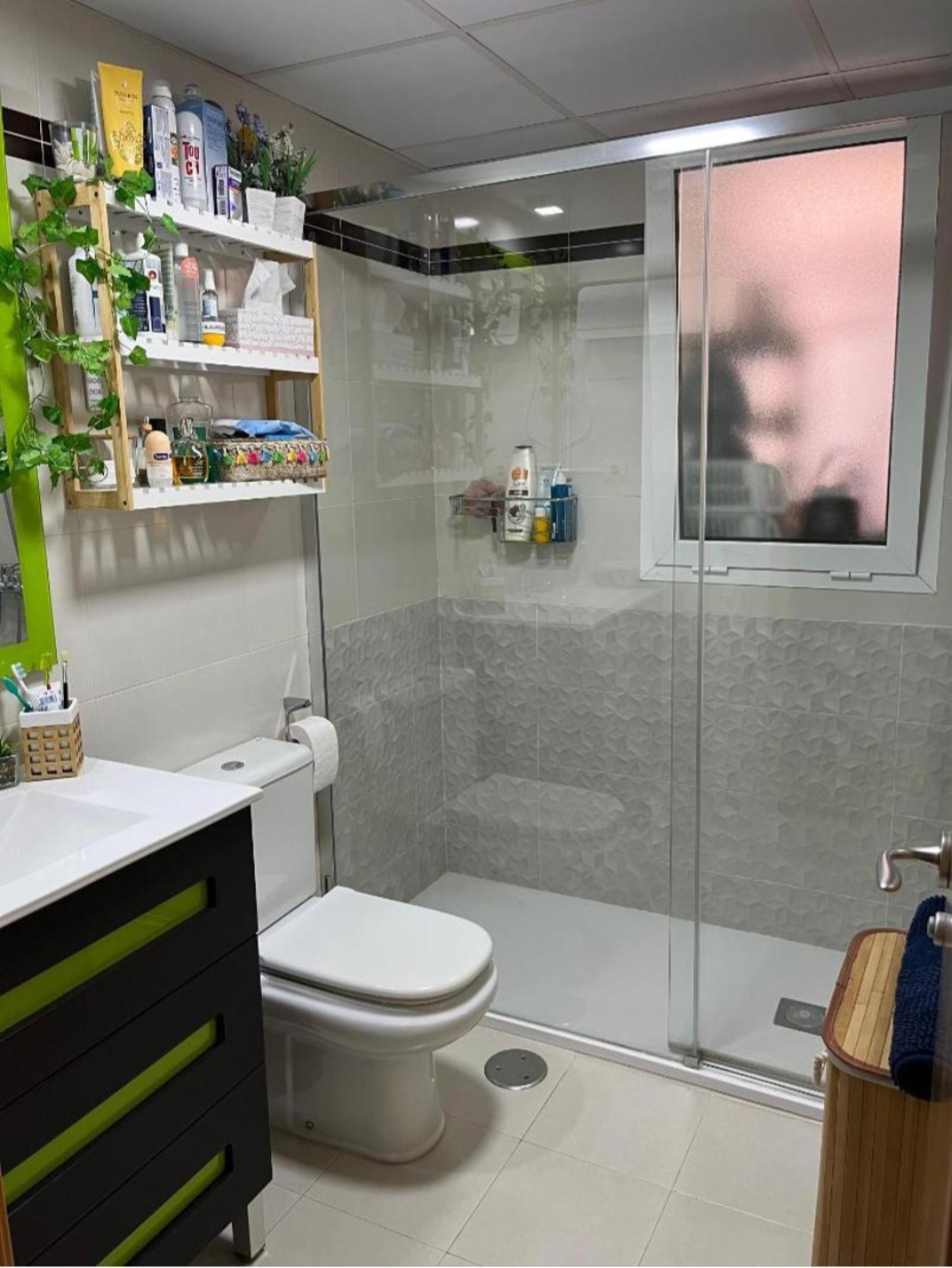 Fantástico piso en recinto cerrado en El Pinillo (Torremolinos)