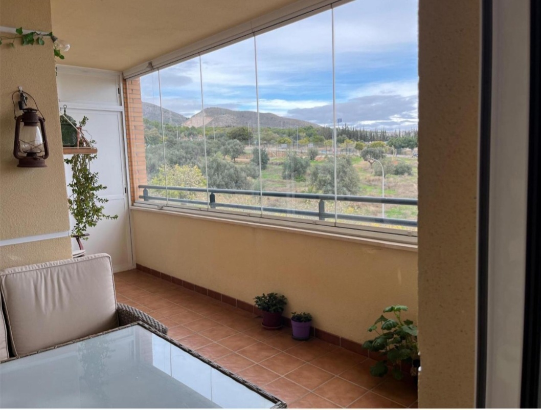 Fantástico piso en recinto cerrado en El Pinillo (Torremolinos)