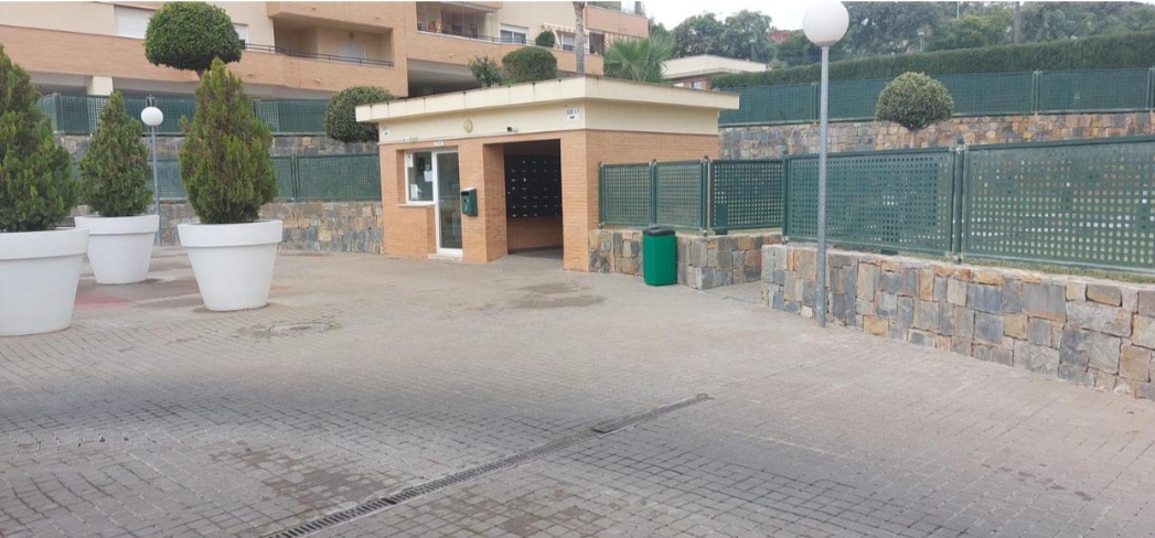 Fantástico piso en recinto cerrado en El Pinillo (Torremolinos)