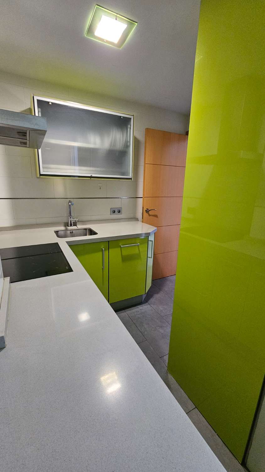 Piso en zona Calvario, Torremolinos