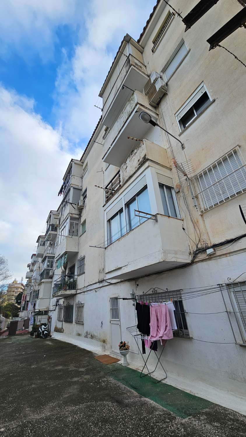 Piso en zona Calvario, Torremolinos