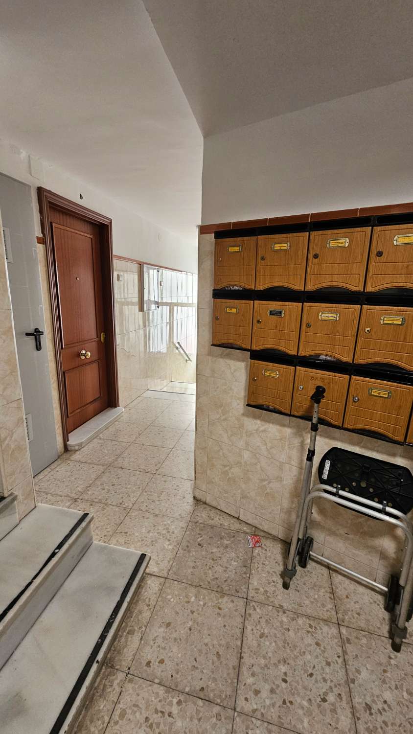 Piso en zona Calvario, Torremolinos