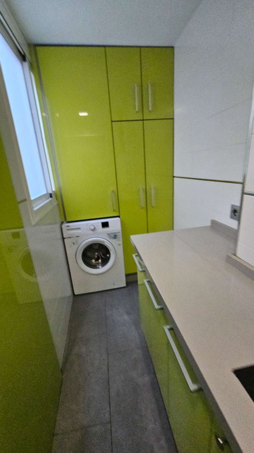 Piso en zona Calvario, Torremolinos