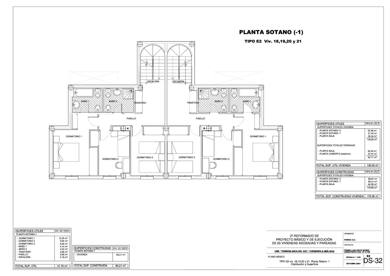 ADosado en esquina en Torreblanca, Fuengirola