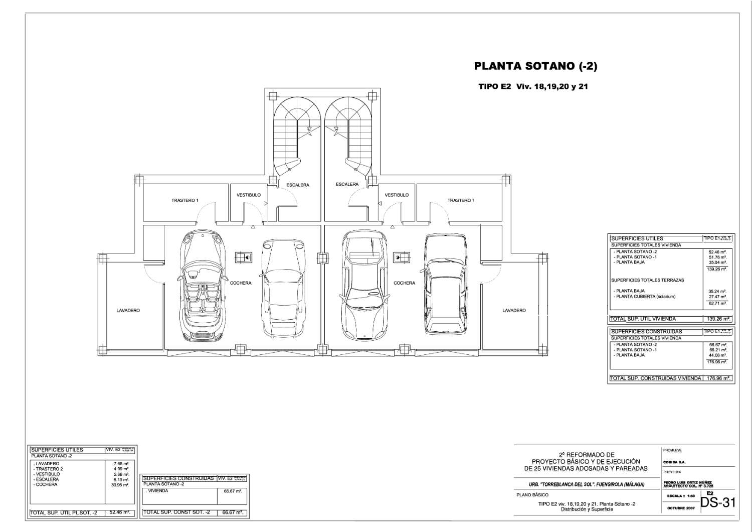 ADosado en esquina en Torreblanca, Fuengirola