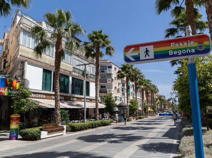 Apartamentua salgai in Manantiales - Estación de Autobuses (Torremolinos)