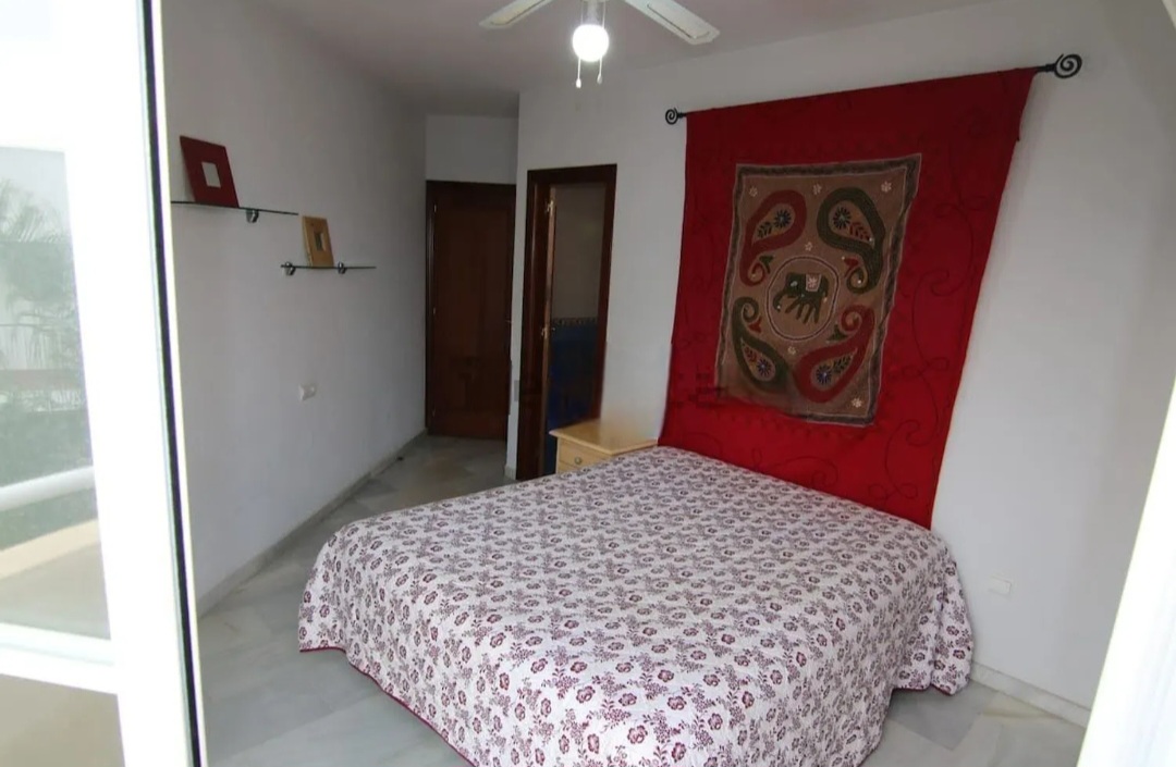 Apartamento Exclusivo en La Carihuela – Torremolinos | A solo 300 m de la Playa