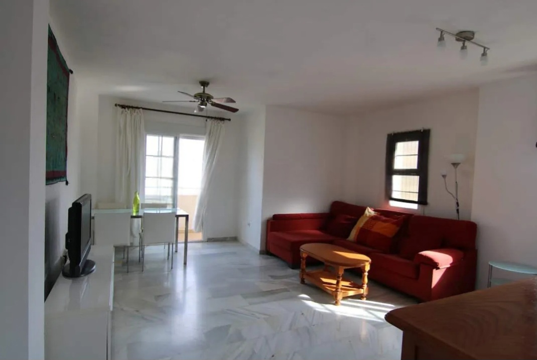 Apartamento Exclusivo en La Carihuela – Torremolinos | A solo 300 m de la Playa