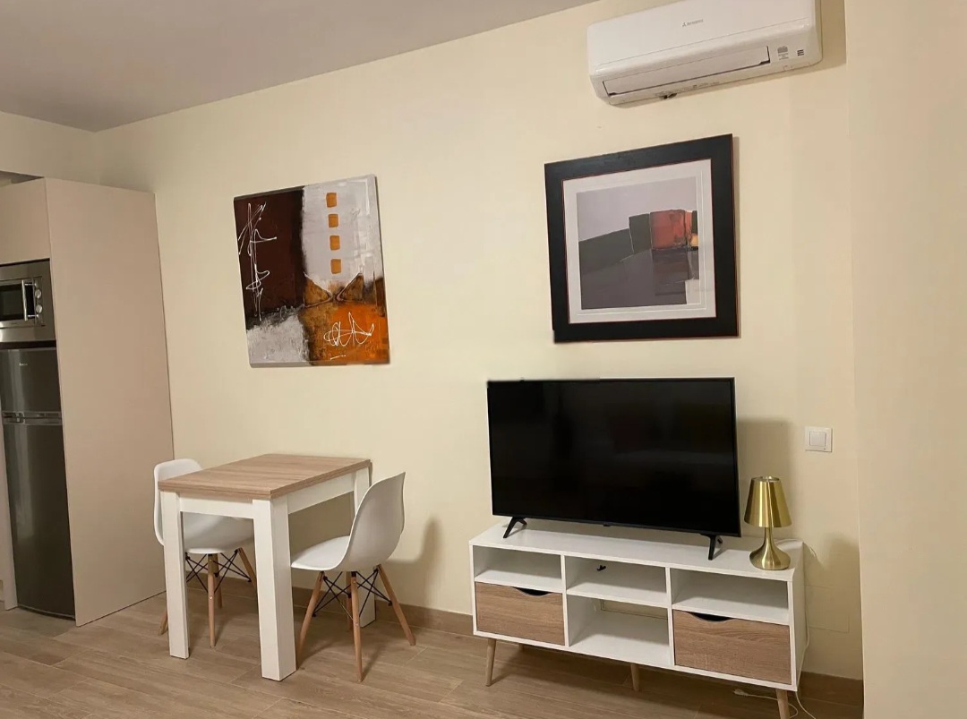 Estudio en primera línea de playa con vistas al mar