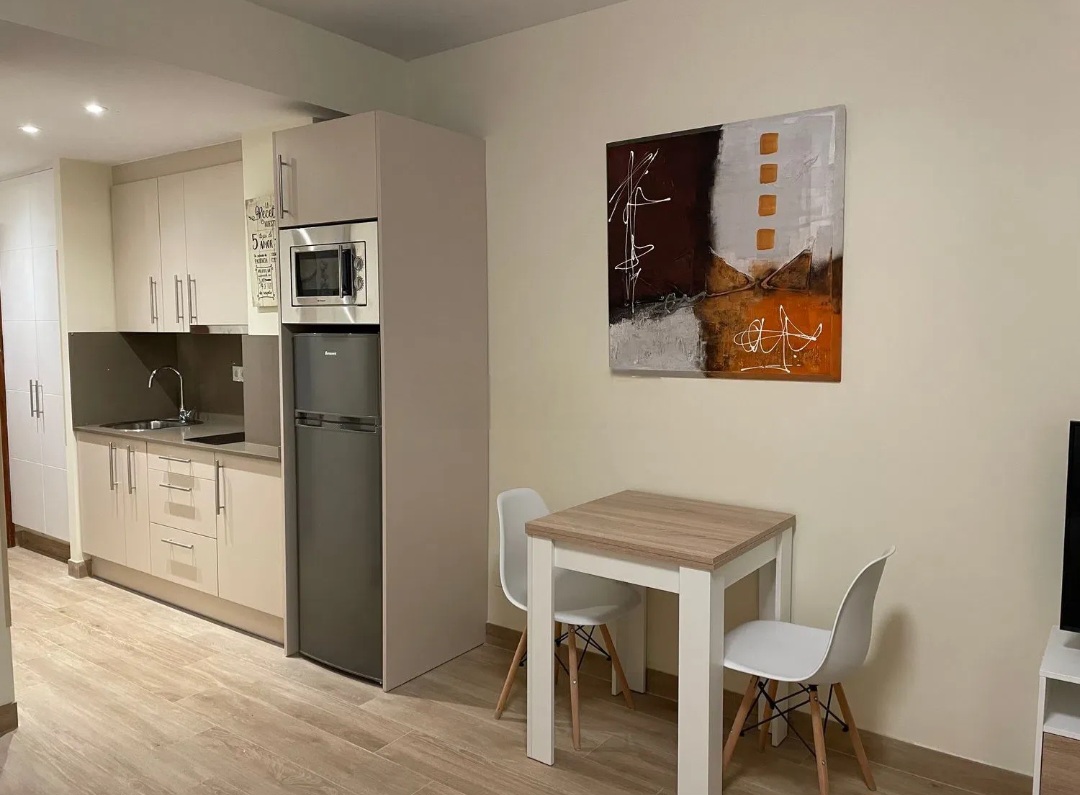 Estudio en primera línea de playa con vistas al mar