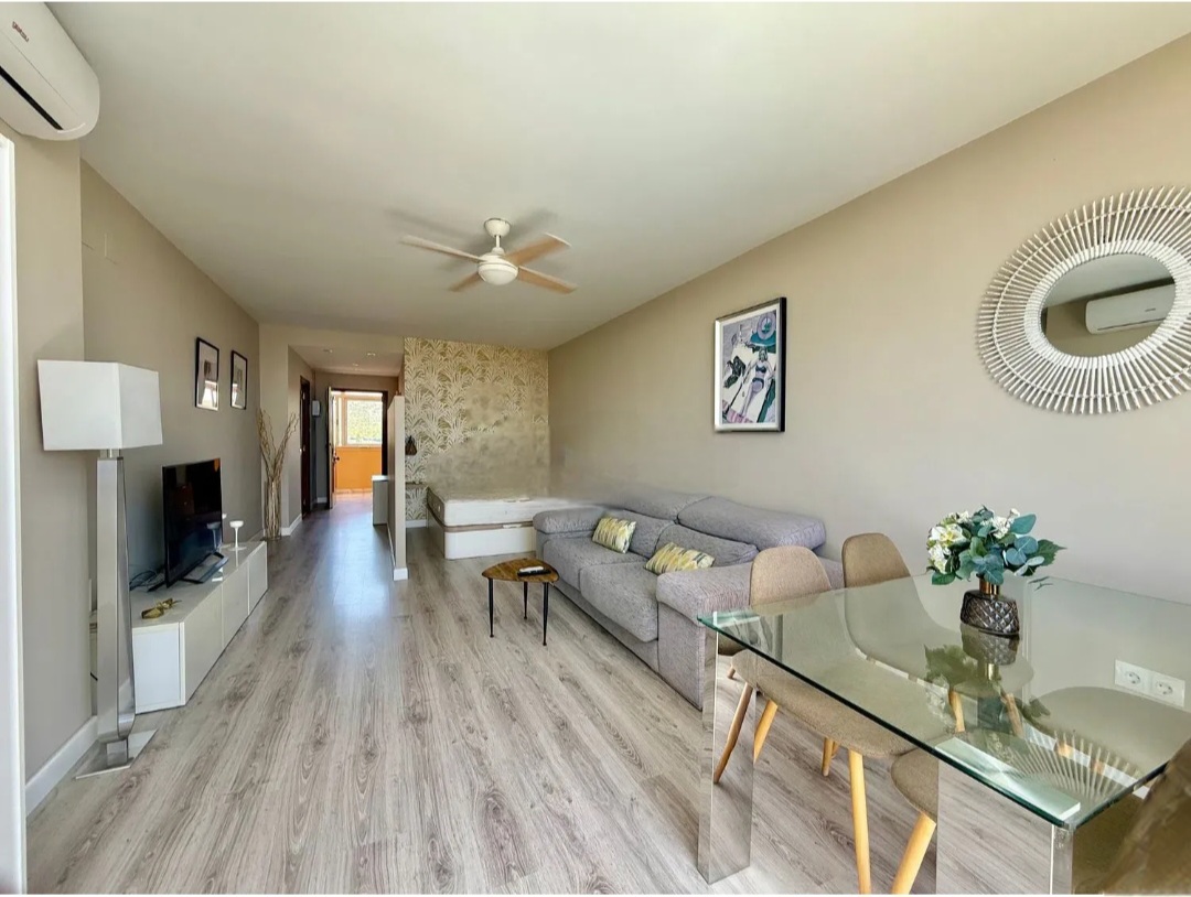 Estudio con licencia turistica y vistas al mar en Torremolinos