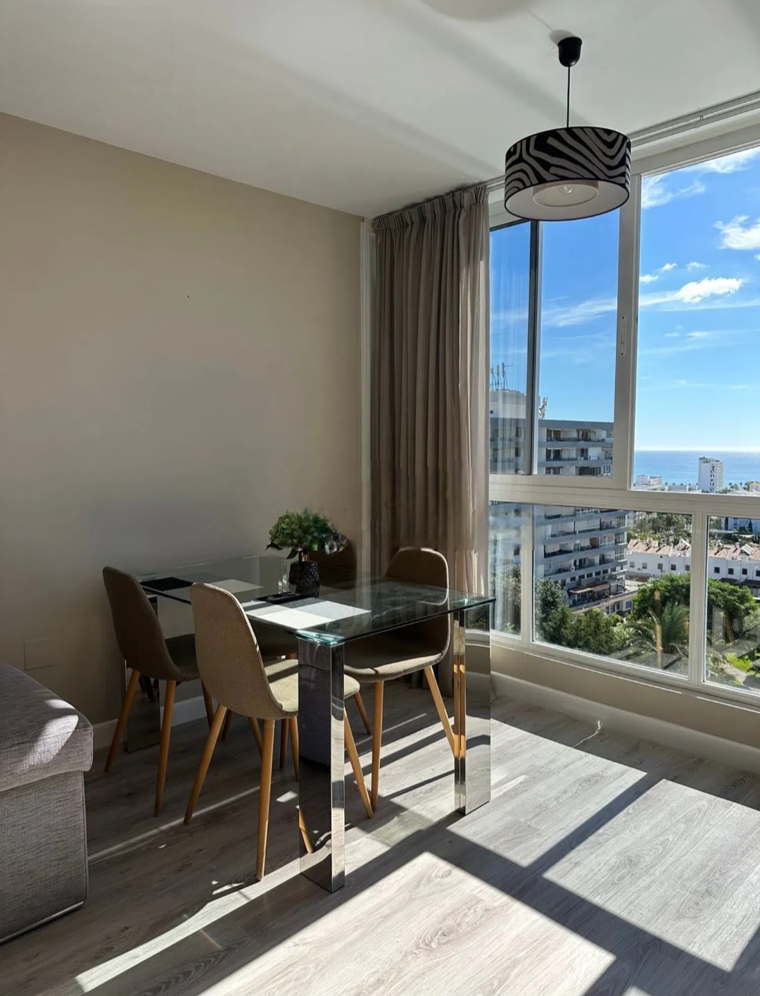 Estudio con licencia turistica y vistas al mar en Torremolinos