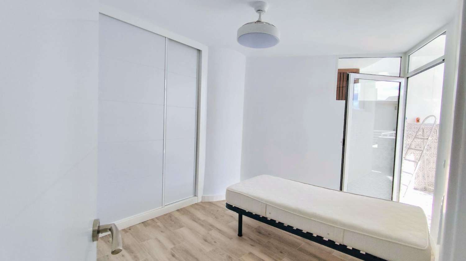 Impresionante Ático Reformado en el Corazón de Torremolinos