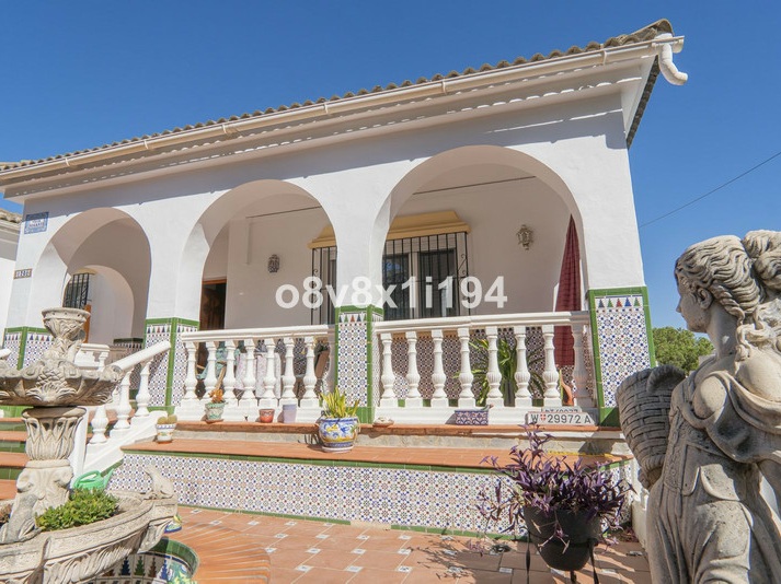 Villa independiente en Alhaurin de la Torre
