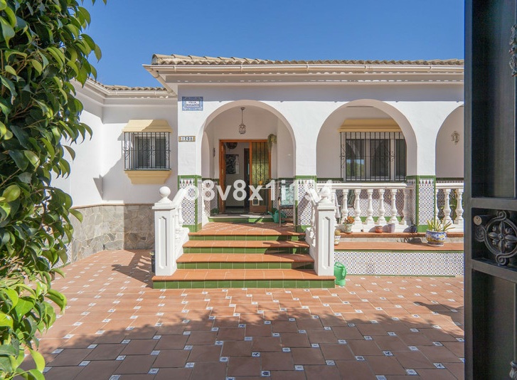 Villa independiente en Alhaurin de la Torre