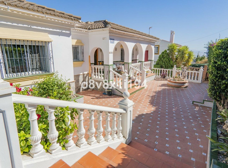 Villa independiente en Alhaurin de la Torre