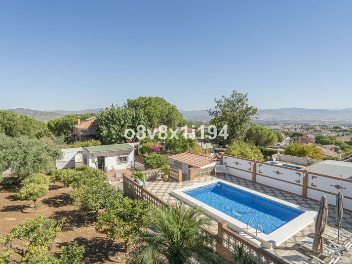 Villa independiente en Alhaurin de la Torre