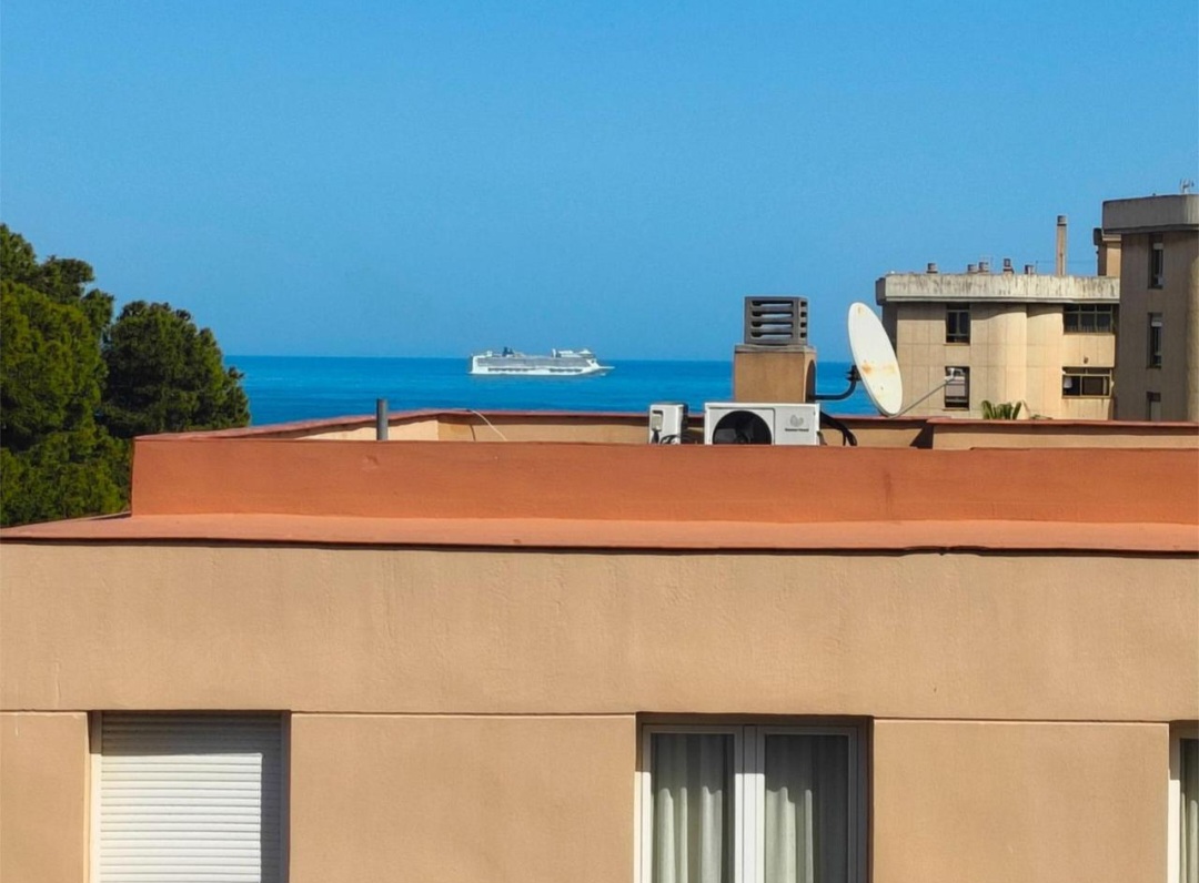 EXCLUSIVO PISO CON VISTAS AL MAR EN LOMA DE LOS RISCOS TORREMOLINOS