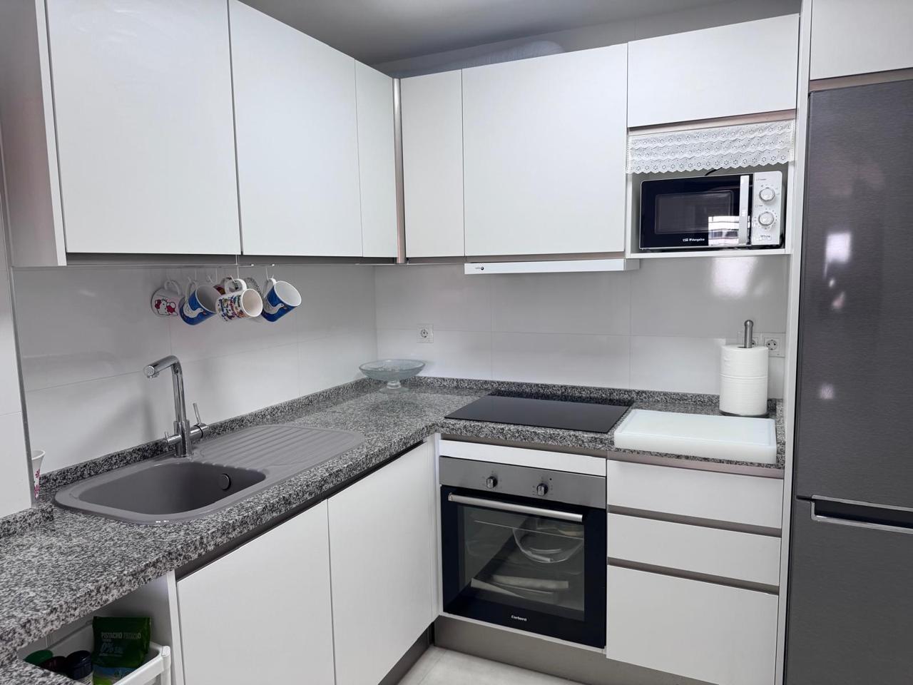 PISO ACTUAL Y REFORMADO EN EL CORAZÓN DE TORREMOLINOS