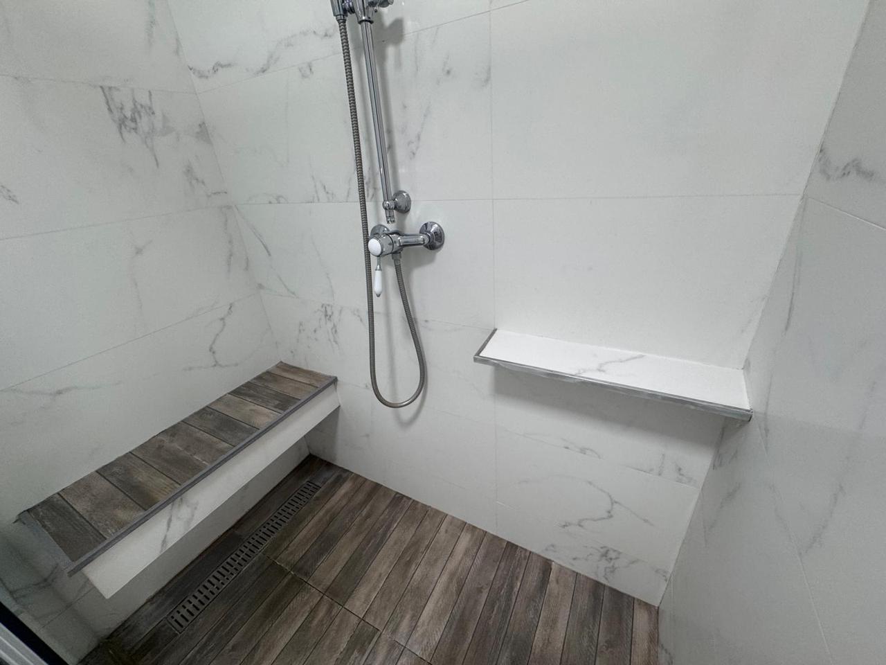 PISO ACTUAL Y REFORMADO EN EL CORAZÓN DE TORREMOLINOS