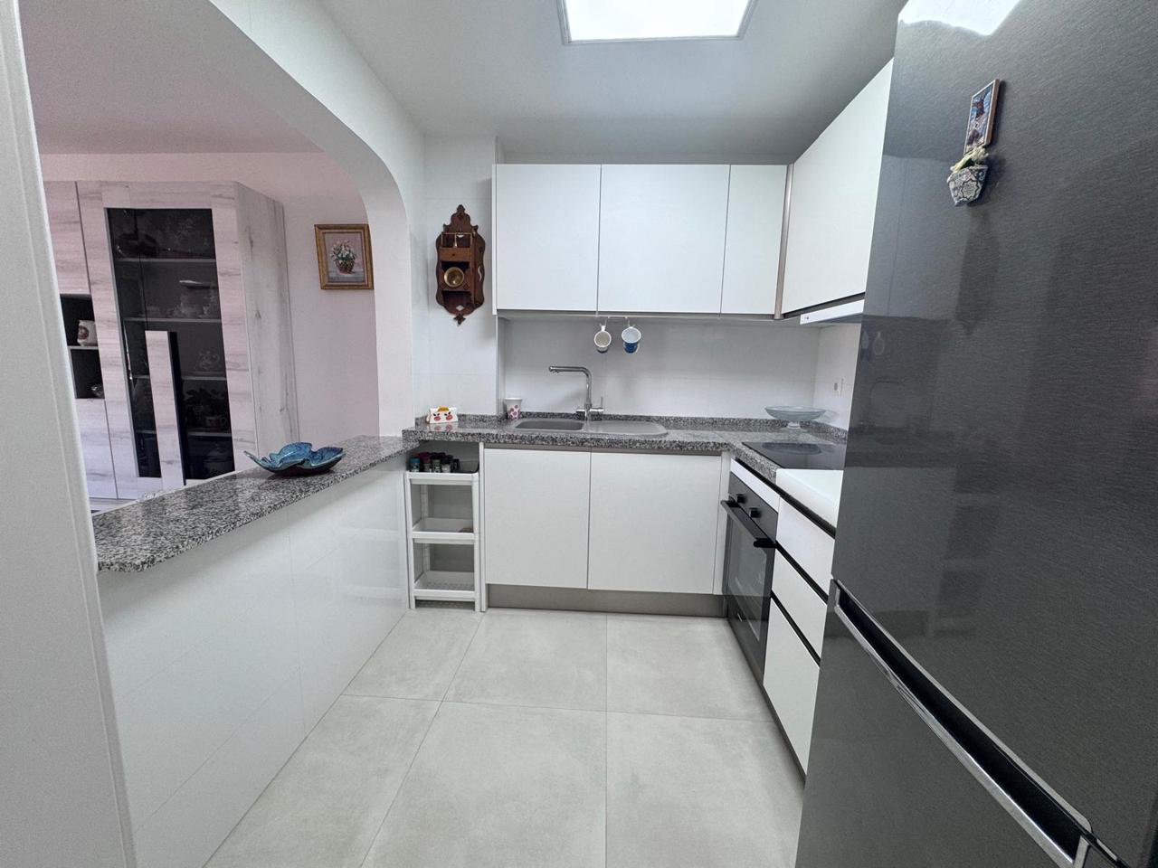 PISO ACTUAL Y REFORMADO EN EL CORAZÓN DE TORREMOLINOS