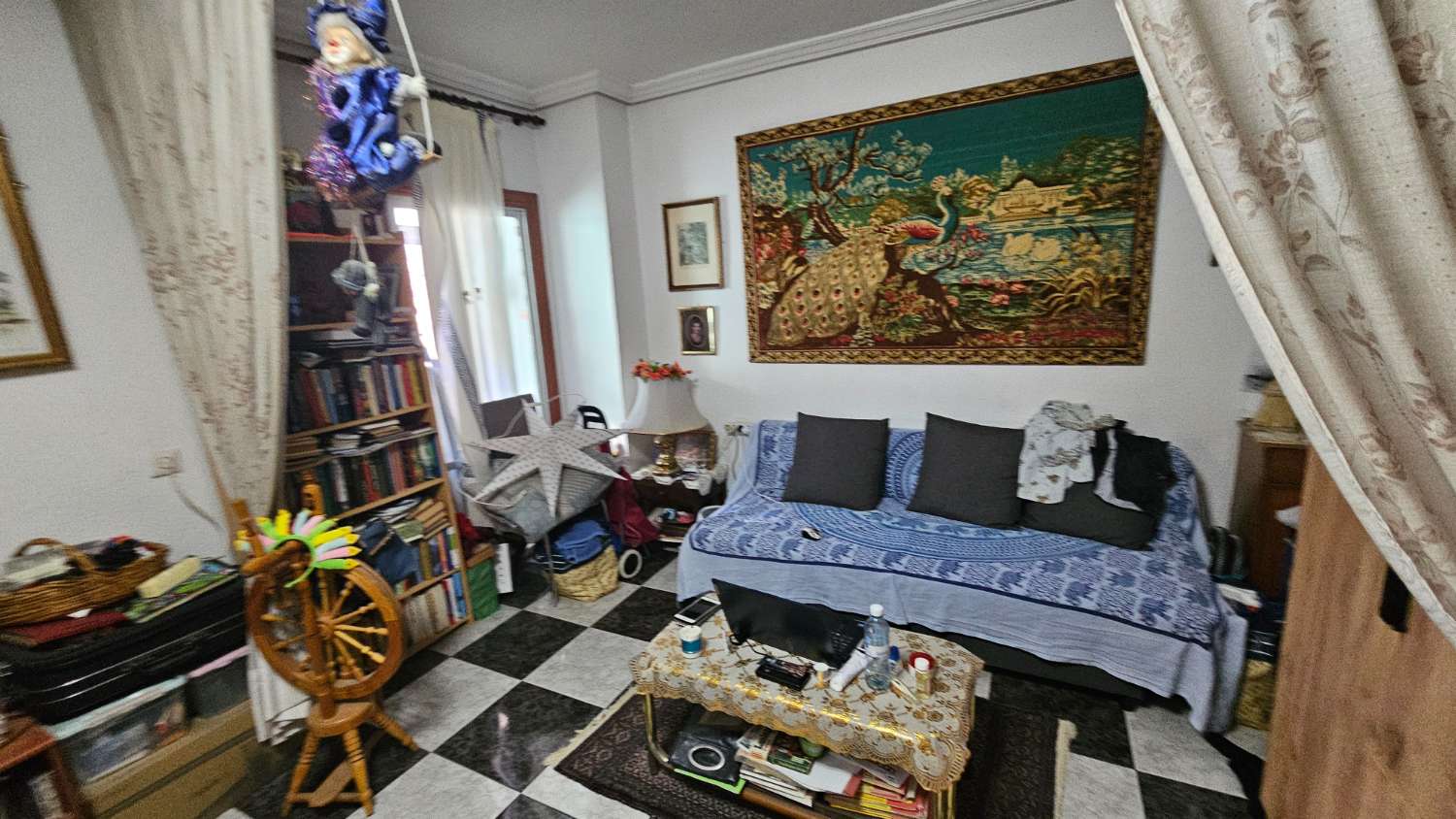 Apartamento con múltiples posibilidades en Torremolinos – Vistas al mar y a la montaña