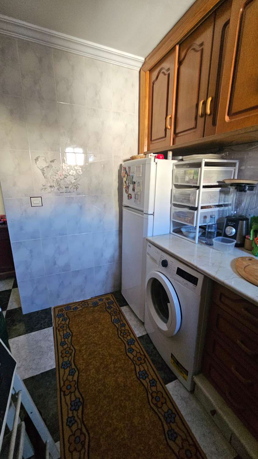 Apartamento con múltiples posibilidades en Torremolinos – Vistas al mar y a la montaña