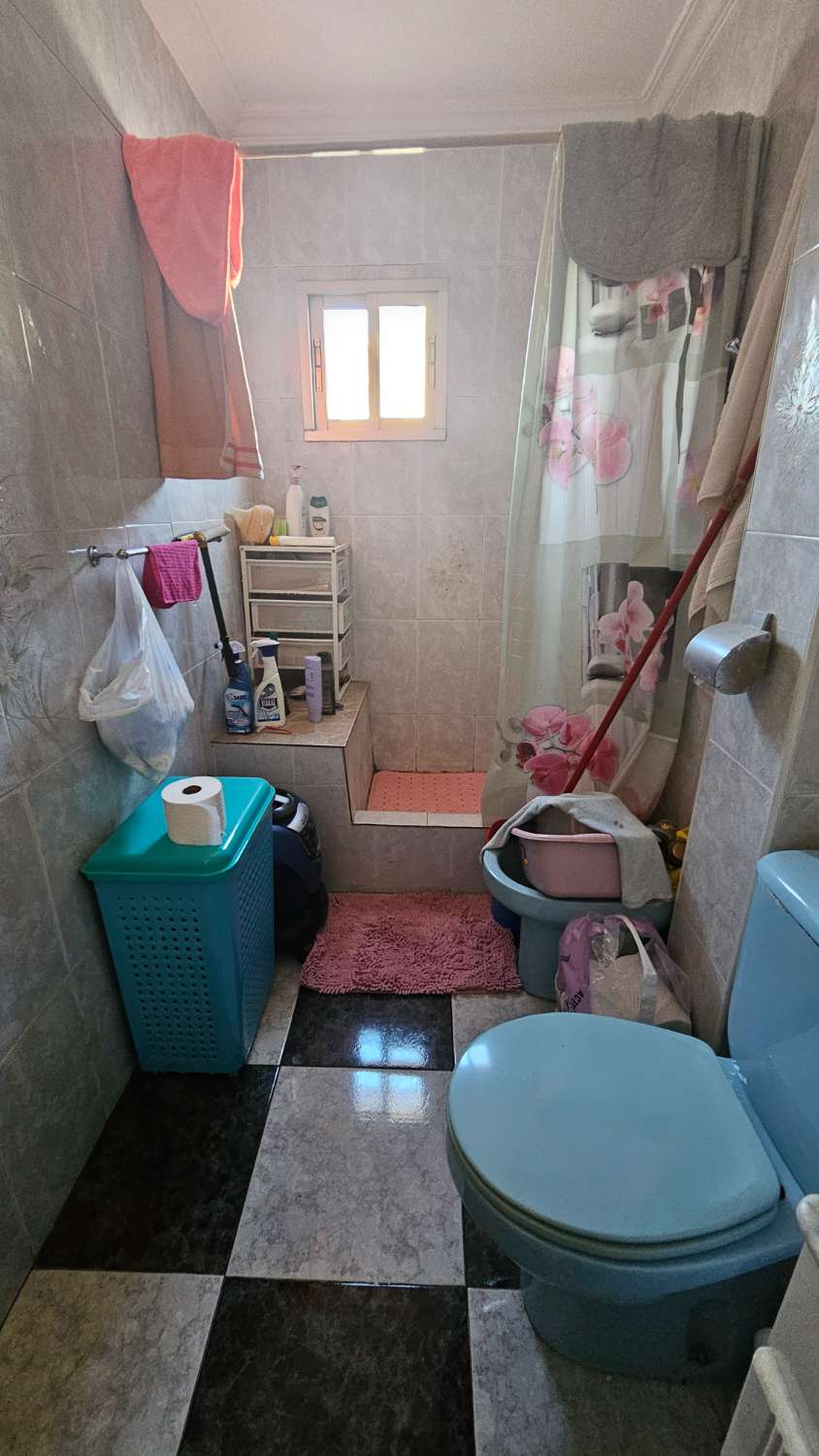 Apartamento con múltiples posibilidades en Torremolinos – Vistas al mar y a la montaña