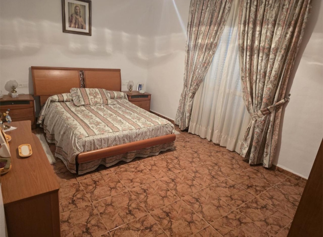 Encantadora casa reformada con solárium en pleno centro de Torrox