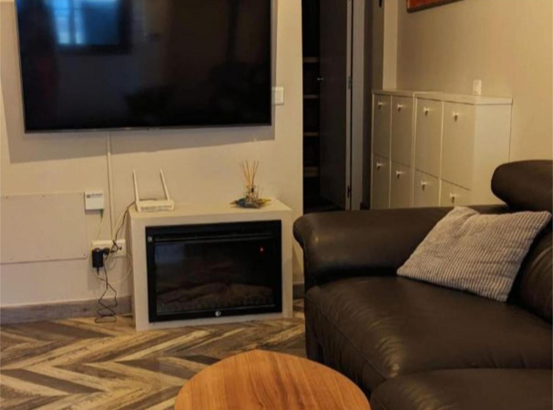 Piso reformado y exterior en Fuengirola – A 10 min del centro y 15 min de la playa