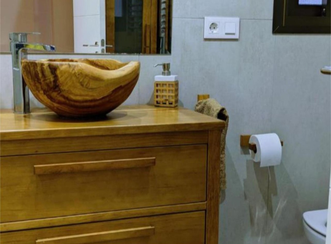 Piso reformado y exterior en Fuengirola – A 10 min del centro y 15 min de la playa