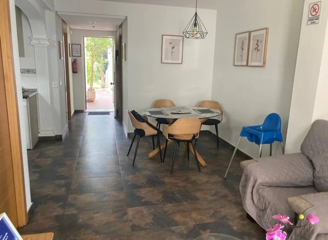 Encantador apartamento renovado en La Carihuela – Torremolinos, a pasos del mar