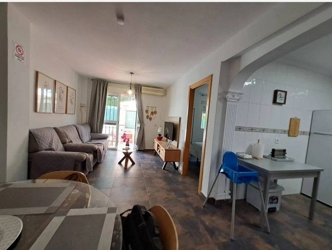 Encantador apartamento renovado en La Carihuela – Torremolinos, a pasos del mar