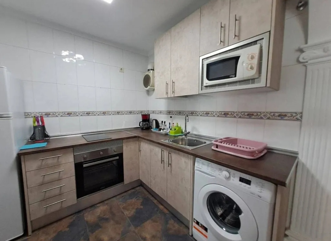 Encantador apartamento renovado en La Carihuela – Torremolinos, a pasos del mar