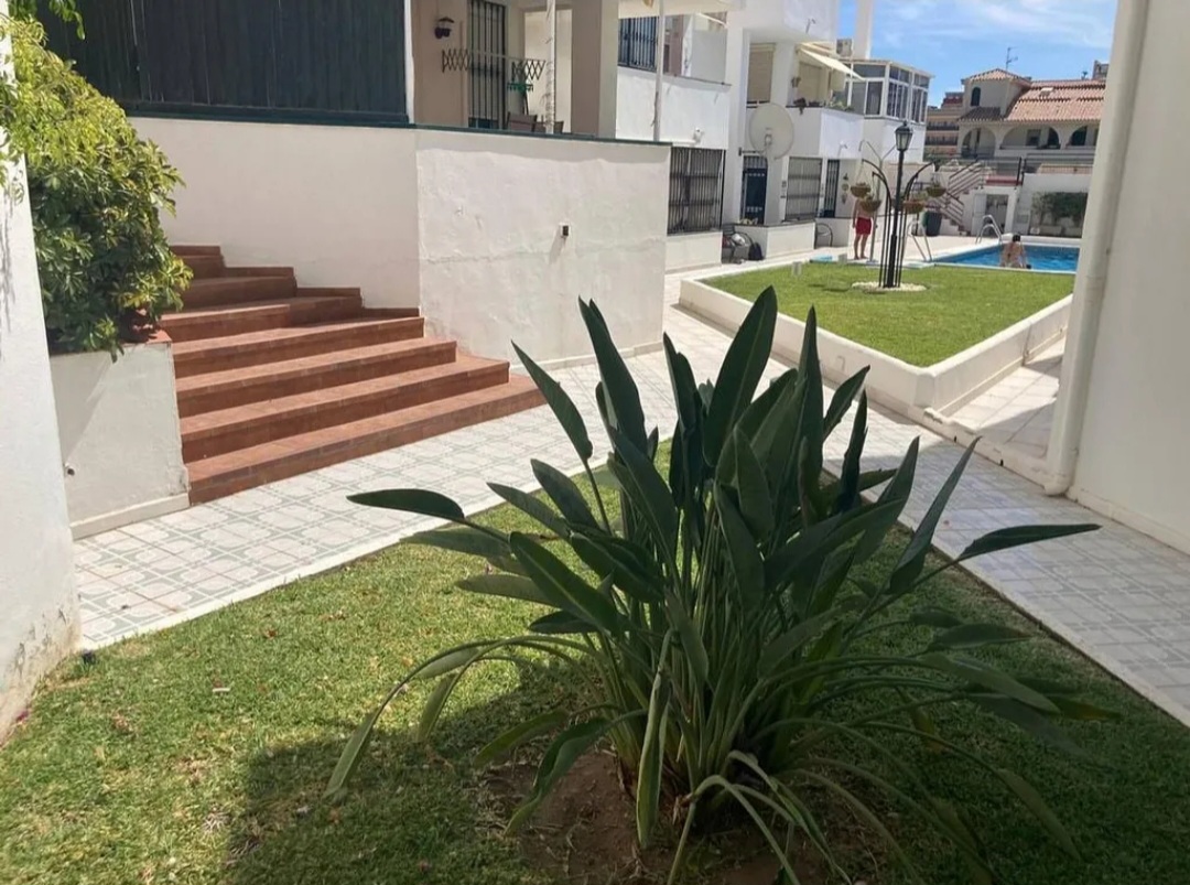 Encantador apartamento renovado en La Carihuela – Torremolinos, a pasos del mar