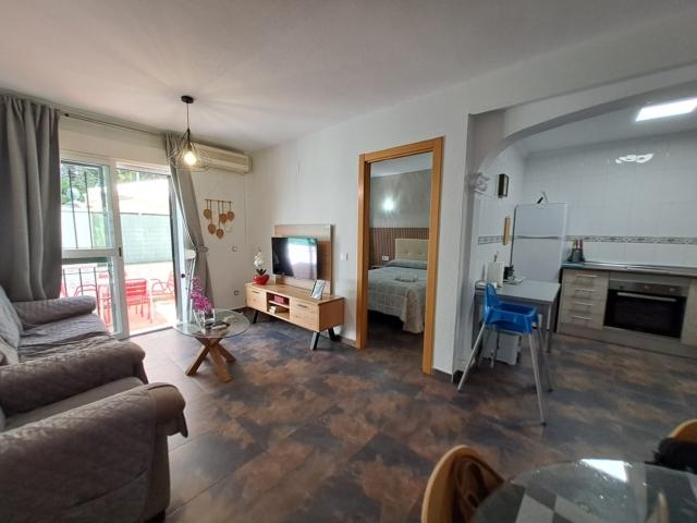 Encantador apartamento renovado en La Carihuela – Torremolinos, a pasos del mar