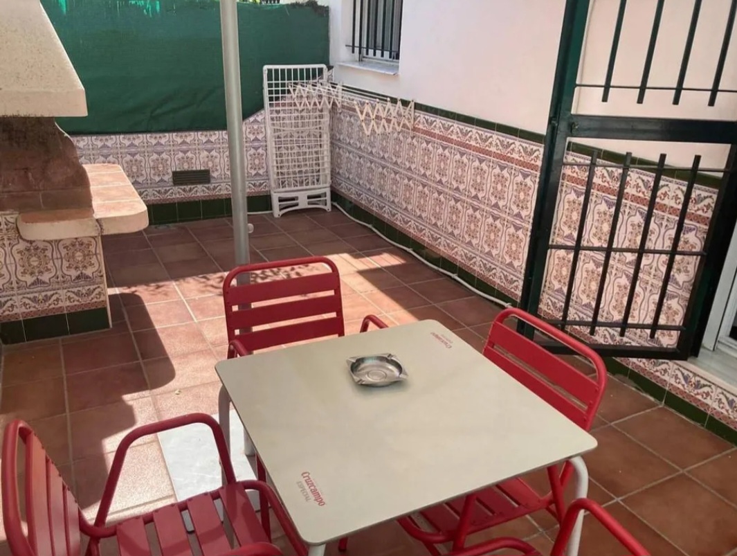 Encantador apartamento renovado en La Carihuela – Torremolinos, a pasos del mar