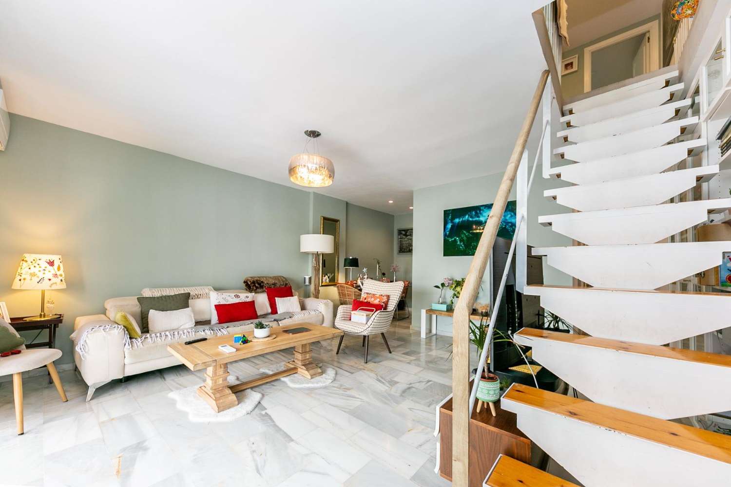 Exclusivo ático dúplex en la urbanización Tío Charles, bENALMADENA