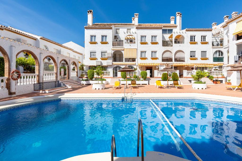 Exclusivo ático dúplex en la urbanización Tío Charles, bENALMADENA