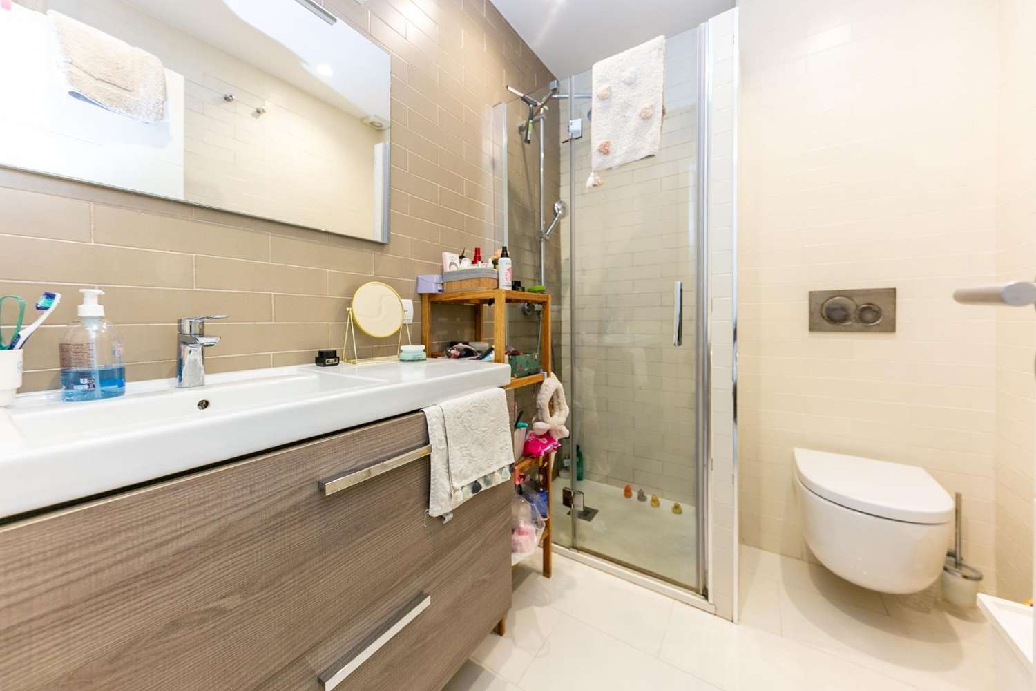 Exclusivo ático dúplex en la urbanización Tío Charles, bENALMADENA