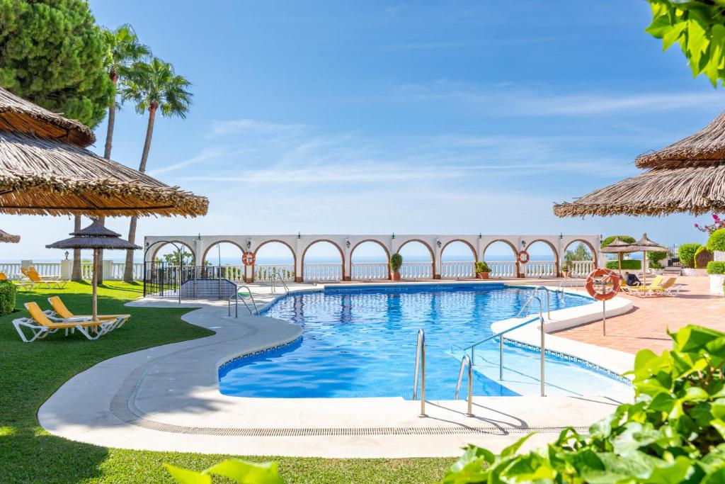 Exclusivo ático dúplex en la urbanización Tío Charles, bENALMADENA